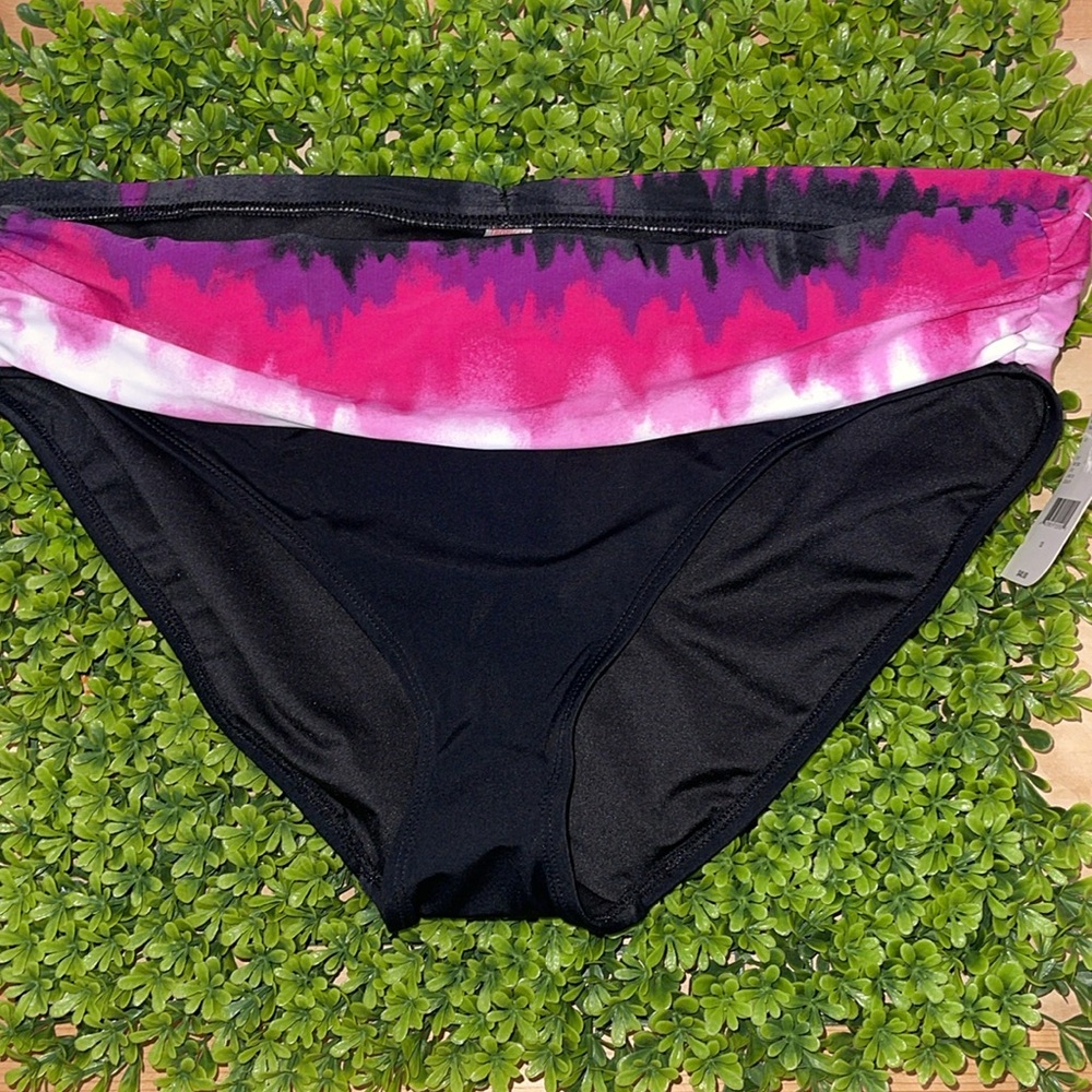 🔥 SALE Tropical Escape Women's Black and Pink Swim Bottoms